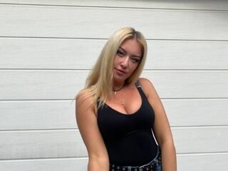 monicahicks depraved blonde cam girl presents her pussy drilled