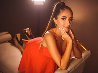 gabymilanii cam babe dancing striptease with sex toy in pussy online