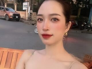 karenchris asian brunette cam girl shows her pussy on camera