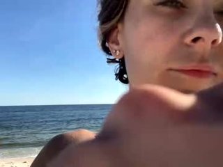 horneylisa69 cumshow with beautiful webcam couple online