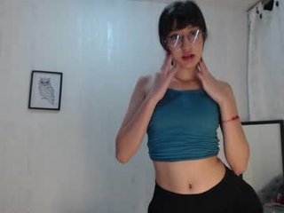 sky_swette nude cam girl wants spanked her ass hard on live camera