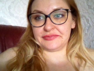 wifeynusha fat milf cam whore wants a huge cock fucking