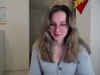 mellonmayre sex cam with a horny cute cam girl that's also incredibly naughty