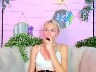 blondylilu cam girl loves vibration from ohmibod in her pussy online