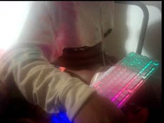 everythingbagel naked cam girl loves ohmibod vibration in her tight pussy online