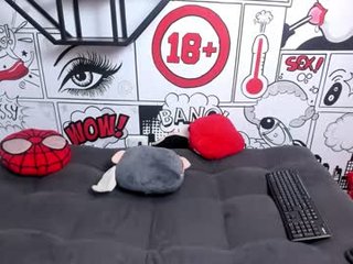 paiigepeach cam girl loves hard fucking to throw up to his ears feet online