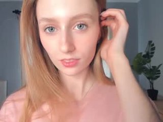 evamatthews sex cam with a horny cute cam girl that's also incredibly naughty