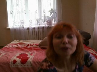 liliana77777 cam mature, watch her doing chores and even masturbating on cam