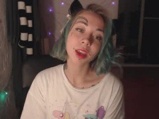 bunnykelly cam girl with tiny tits loves smoking on camera in the chatroom