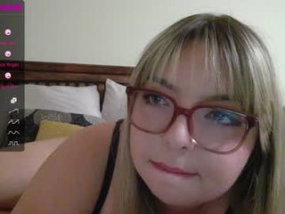 curvycate127 BBW cam girl offers pleasing for you big boobs on camera