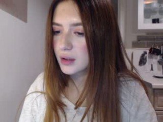 eva_sun cam girl loves used ohmibod with your favorite lingerie on camera