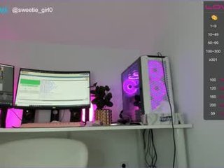 _milanaa_ cam babe loves ohmibod vibrations and squirting out of her nasty pussy