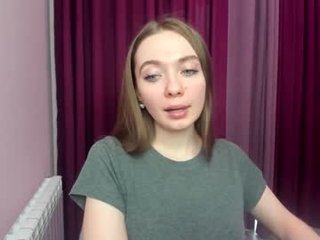lizaghosts1 cam babe with big tits in private live sex show