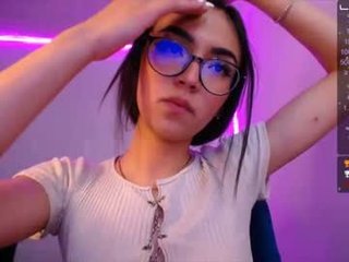 naath_ cam babe wants her pussy and small tits licked and then fucked in the chatroom