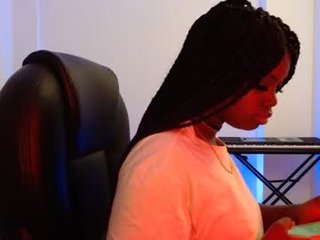 dolly_paige ebony nude cam babe nows exactly what she wants – some hard fuck