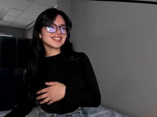 freya_mm english cam girl with hairy pussy wants showing dirty live sex