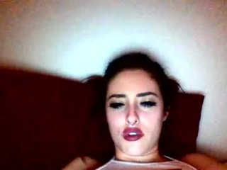 shespeachy horny cam chick gets her feet licked off by slave online