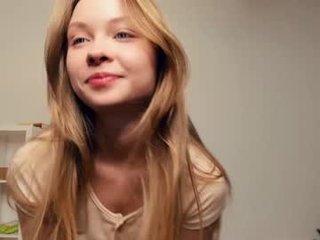 gust_ofwind sex cam with a horny cute cam girl that's also incredibly naughty