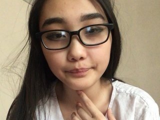 injiocean99 teen cam girl wants to give you a gift hairy online