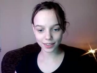 dolldolor sex cam with a horny cute cam girl that's also incredibly naughty