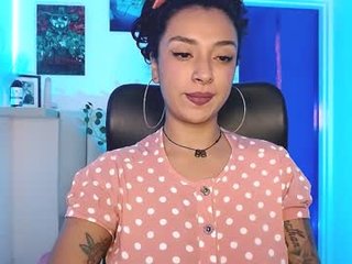 bonnie_tucci naked cam girl loves ohmibod vibration in her tight pussy online