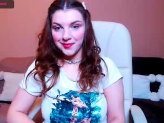 lisabusty cam girl loves vibration from ohmibod in her pussy online