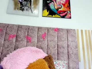 venus_hill_ cam girl with long feet fucked and eating cum online