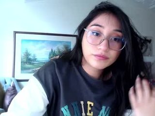 amywilliams_ spanish cam girl wants her pussy full of cum online