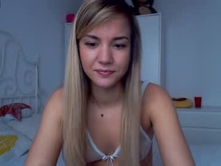 _jollie_joy cam babe wants her pussy and small tits licked and then fucked in the chatroom