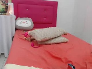 myaduarte1992 cam babe wants her pussy and small tits licked and then fucked in the chatroom